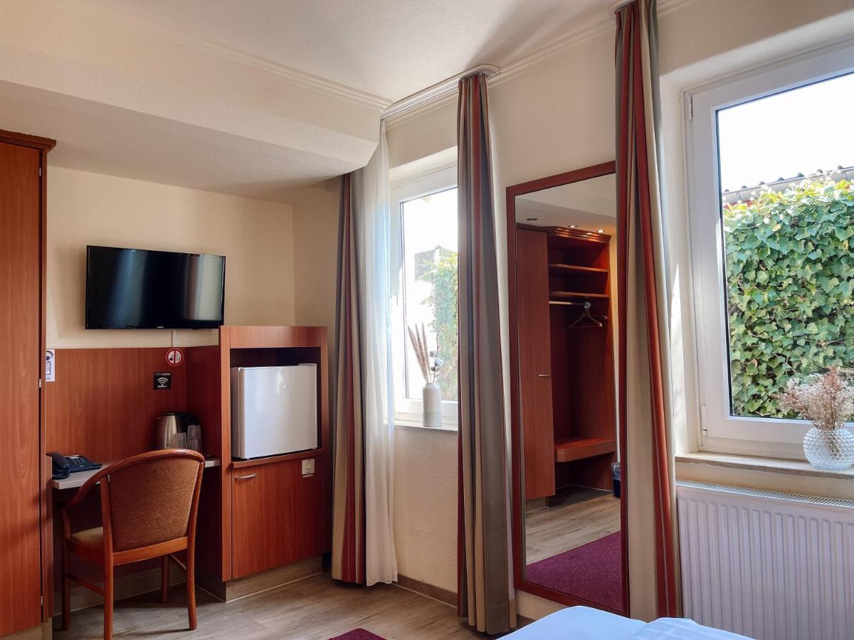 Hotel Falk Brémai repülőtér Kültér fotó